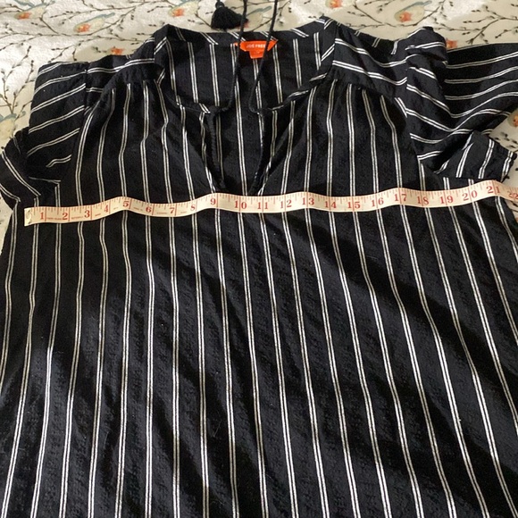 Joe Fresh tunic blouse - Picture 6 of 7